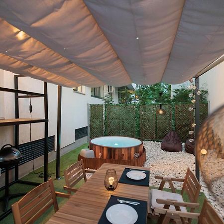 Downtown Hidden Garden With Jacuzzi In Bucharest Apartment Luaran gambar